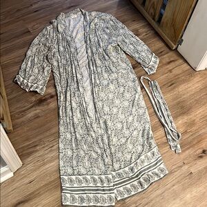 Elegant Gray Patterned Women's Robe